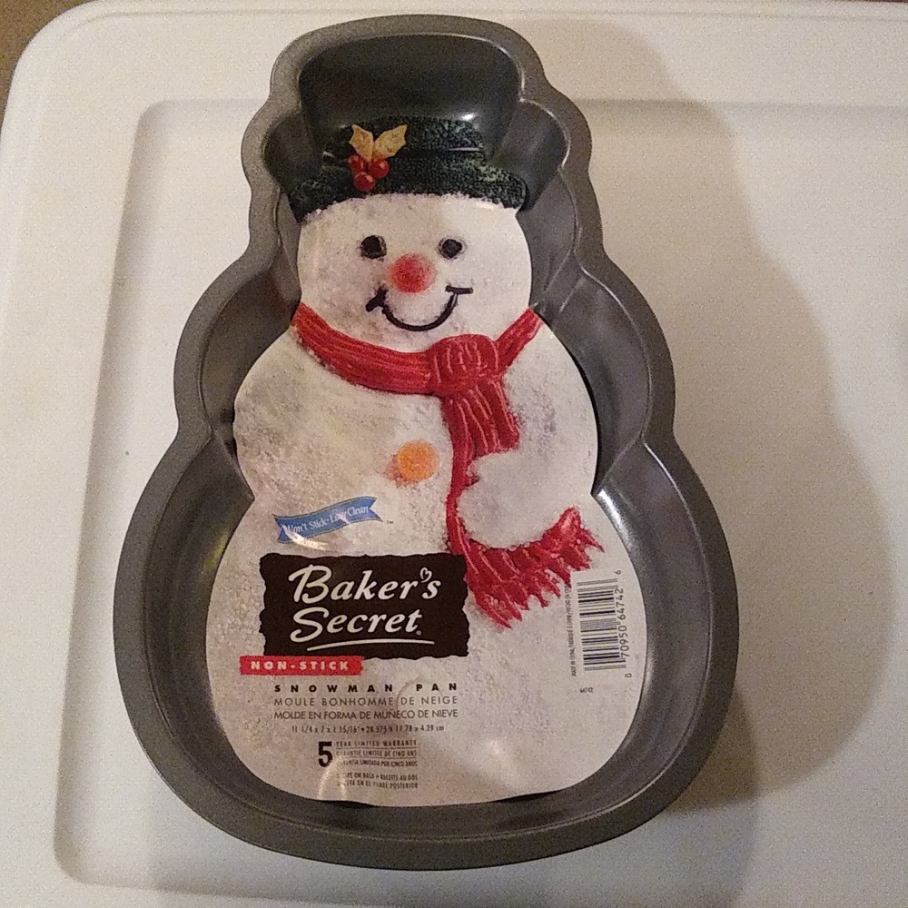 Bakers Secret Snowman Cake Pan